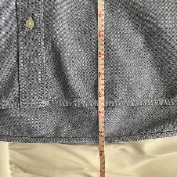 Everlane Japanese Square Oxford Long Sleeve Button Down Shirt Size 6 Blue Cotton - Picture 6 of 7